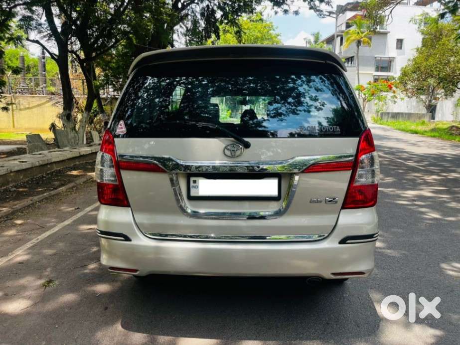 Toyota Innova 2.5 Zx 7 Str Bs-iv, 2014, Diesel