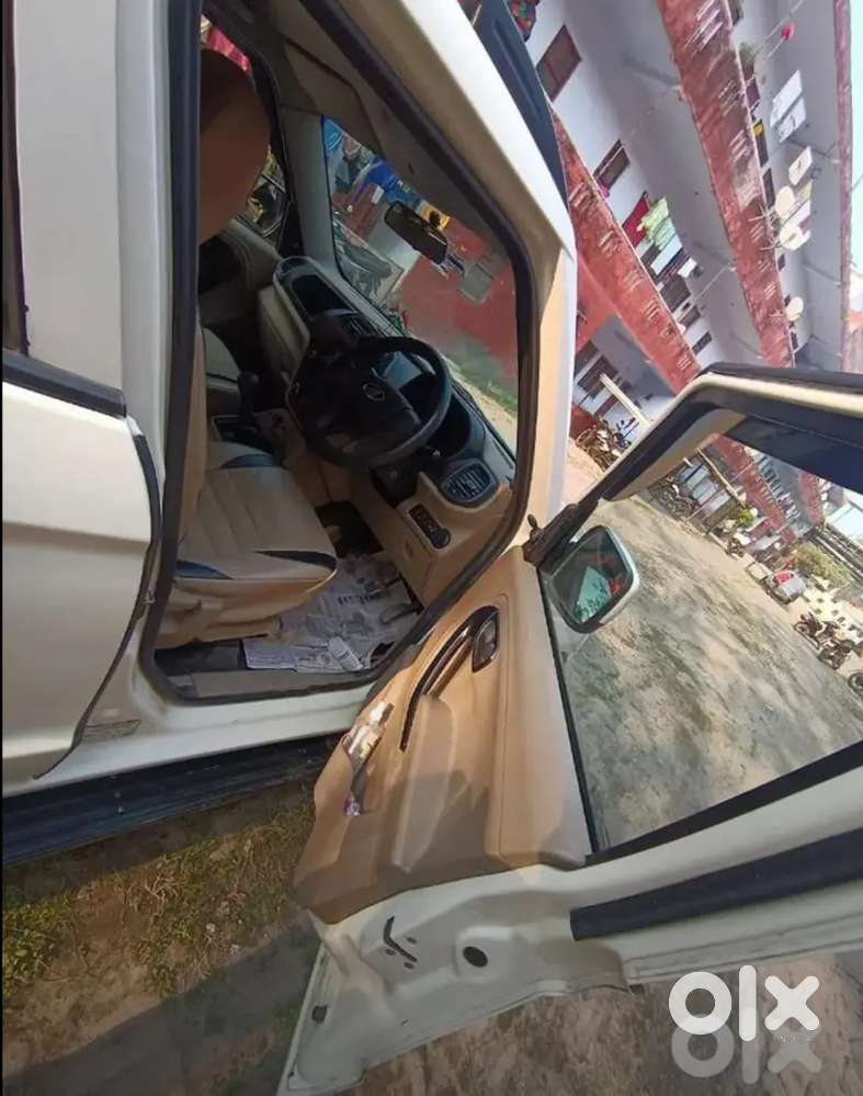 Mahindra Tuv 300 2017 Diesel 64000 Km Driven