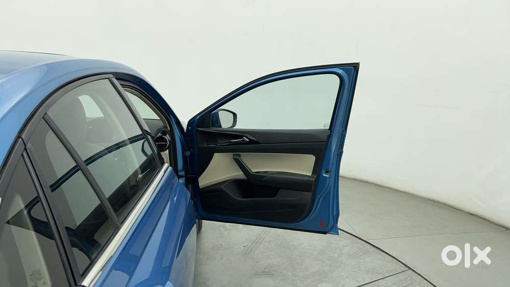 Skoda Slavia Style 1.0l Tsi At, 2023, Petrol