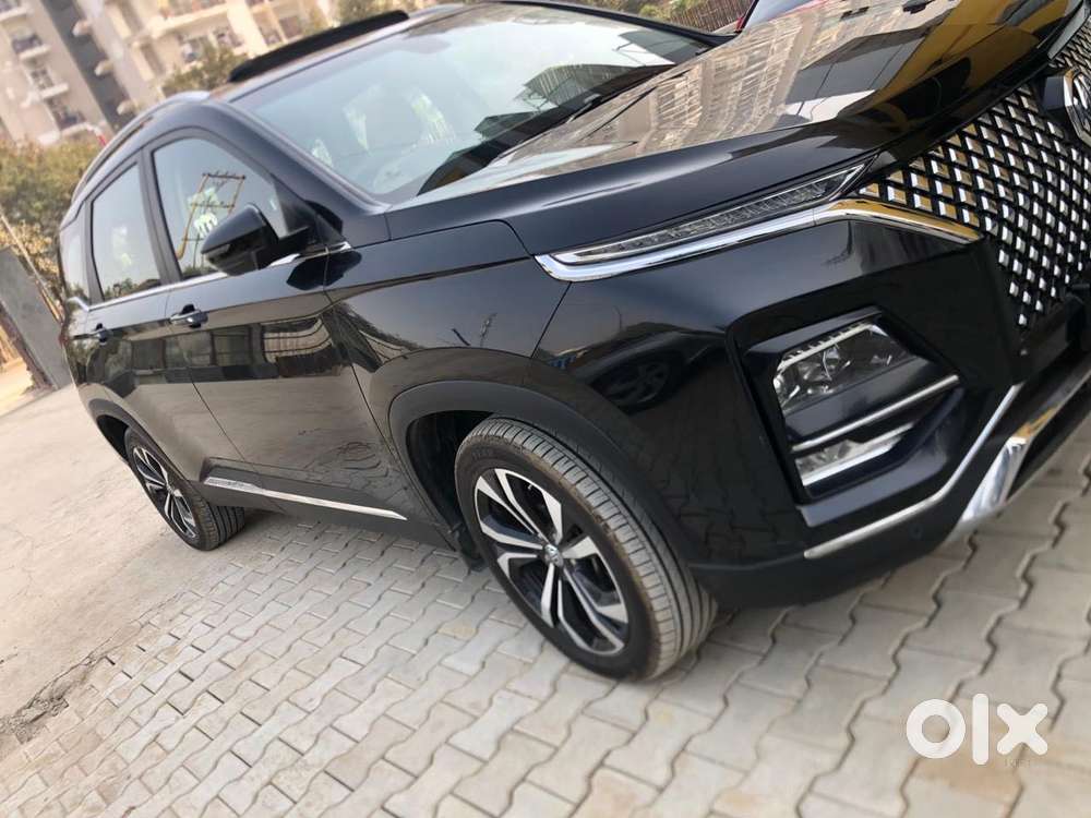 Mg Hector Plus Sharp Pro 1.5 Turbo Petrol Cvt 7 Str, 2023, Petrol