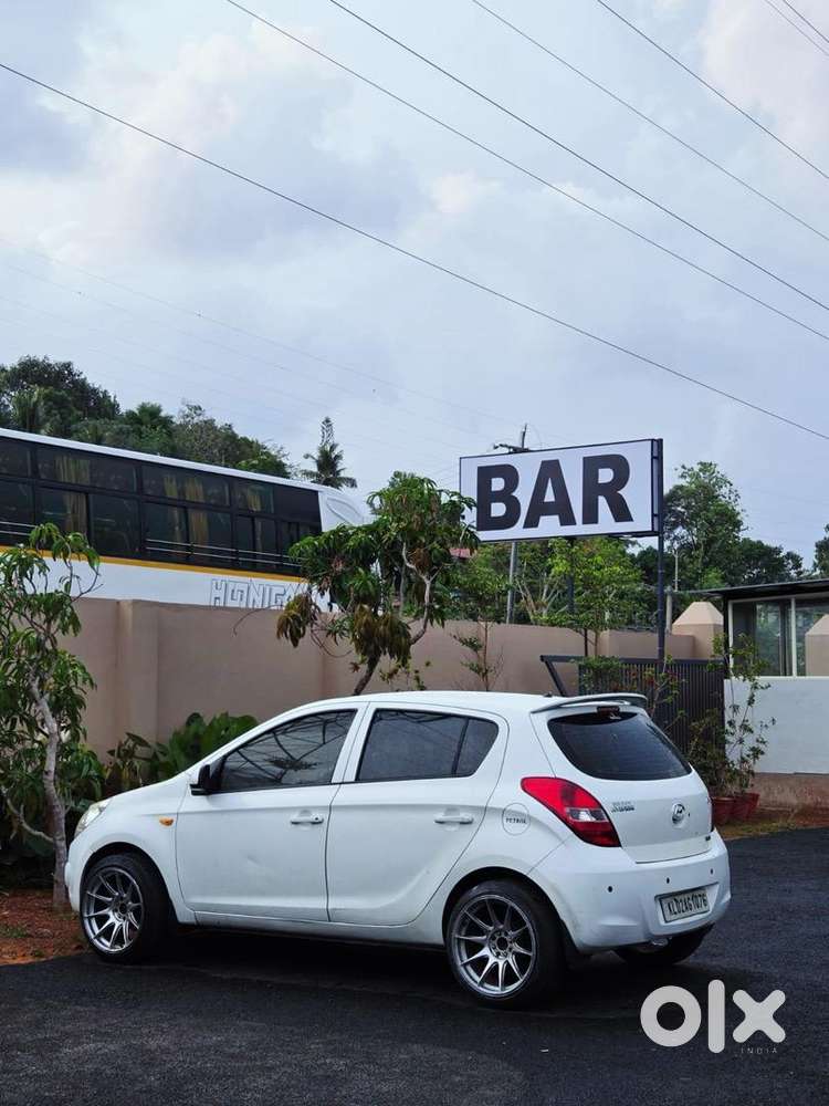 Hyundai I20 2011 Petrol Well Maintained