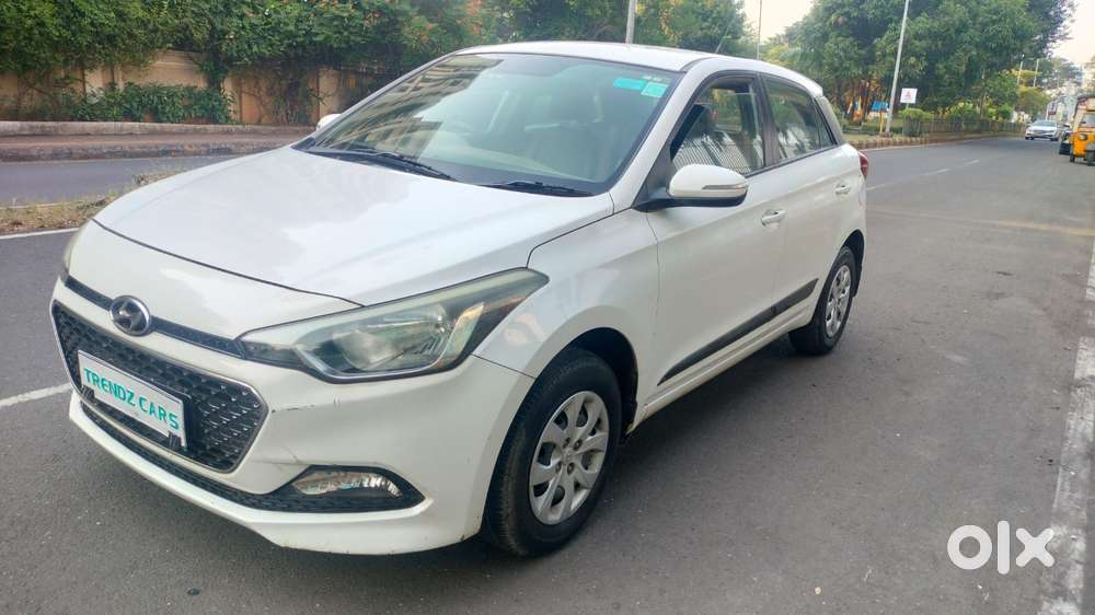 Hyundai Elite I20 Sportz (o) 1.2, 2015, Petrol