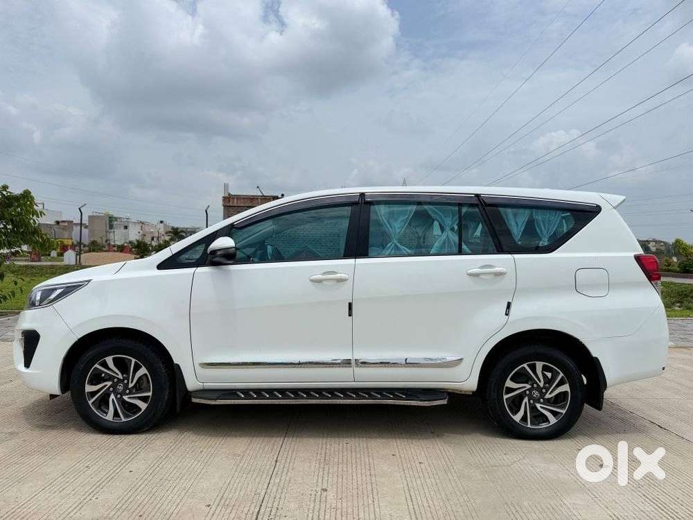 Toyota Innova Crysta [2020-ongoing] 2.4 Gx 7 Str, 2021, Diesel