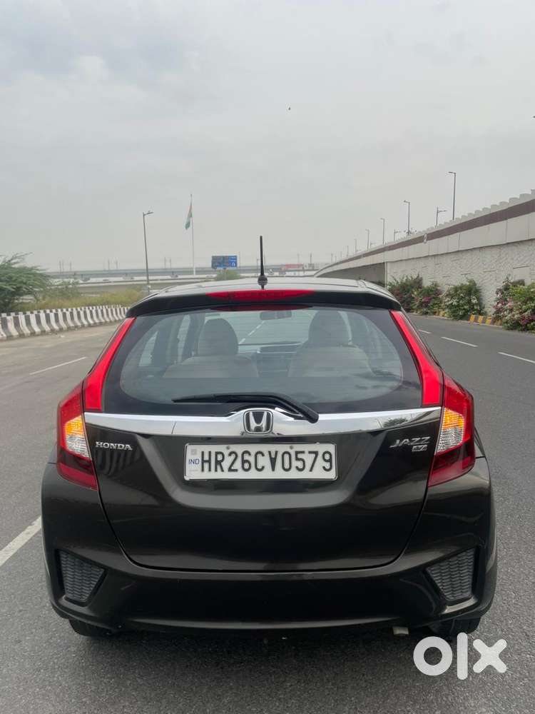 Honda Jazz V Mt Privilege, 2016, Petrol