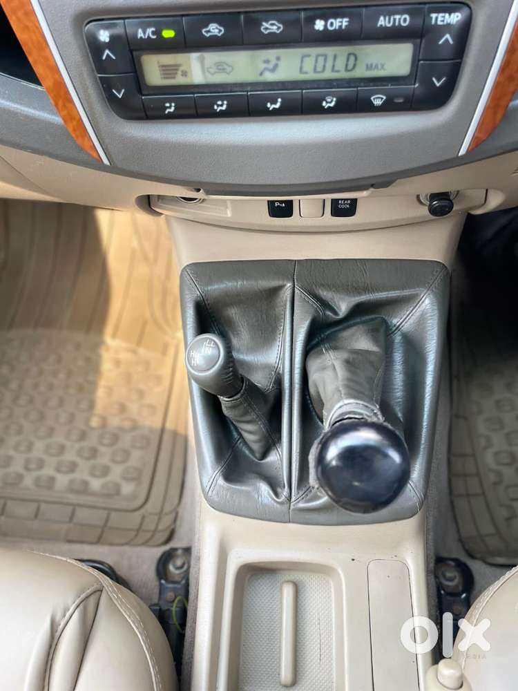 Toyota Fortuner 3.0 4x4 Manual, 2011, Diesel