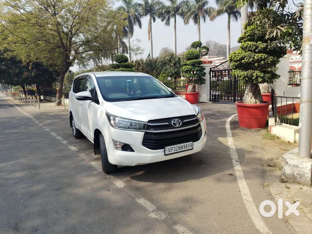 Toyota Innova Crysta 2016 Diesel 210000 Km Driven