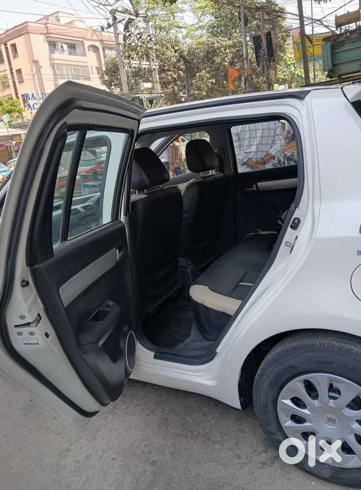 Maruti Suzuki Swift 2011-2014 Vxi, 2011, Petrol