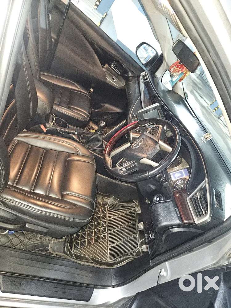 Toyota Innova Crysta 2018 Cng & Hybrids 86000 Km Driven