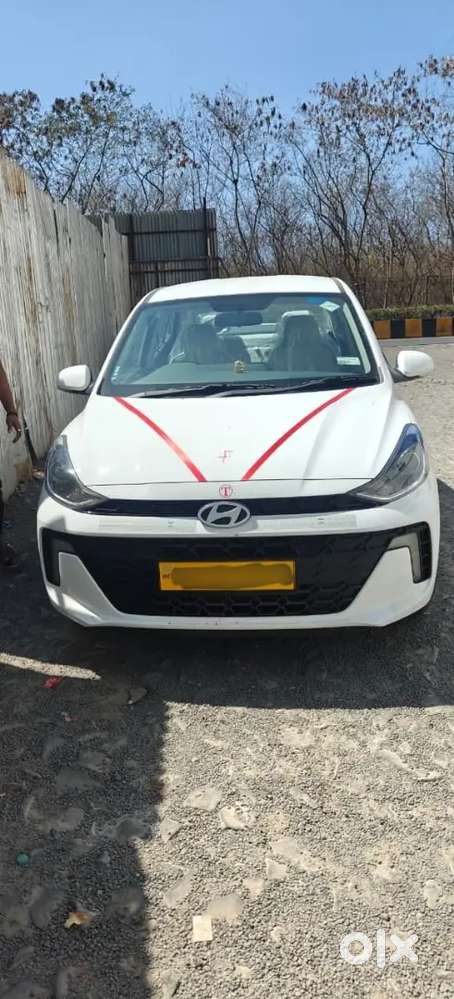 Hyundai Aura Sx Petrol +cng 2026