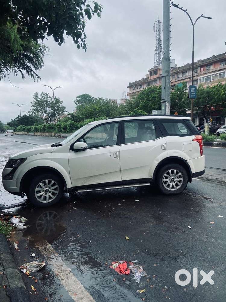 Mahindra Xuv500 W8 Fwd Bs4 Diesel Manual Well Maintained Withsunroof