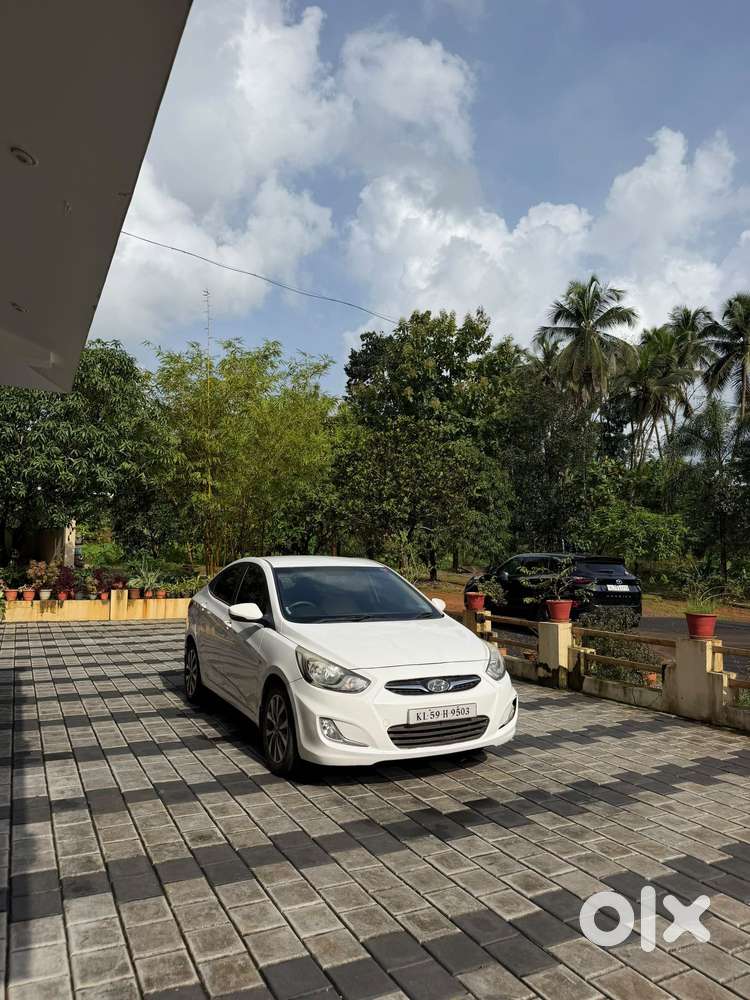 Hyundai Verna Vtvt 1.6 Sx, 2014, Petrol