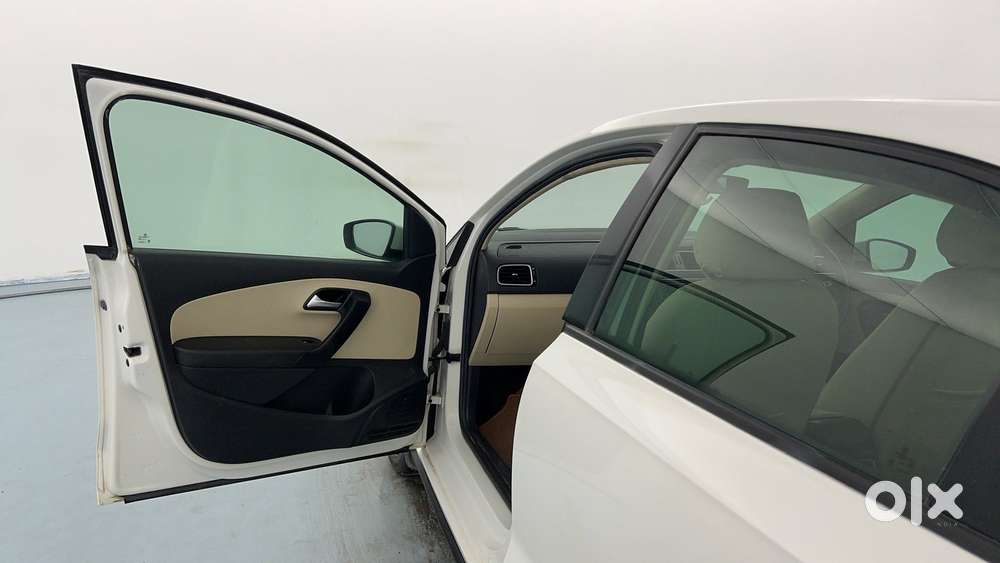 Volkswagen Vento 1.6 Highline, 2021, Petrol