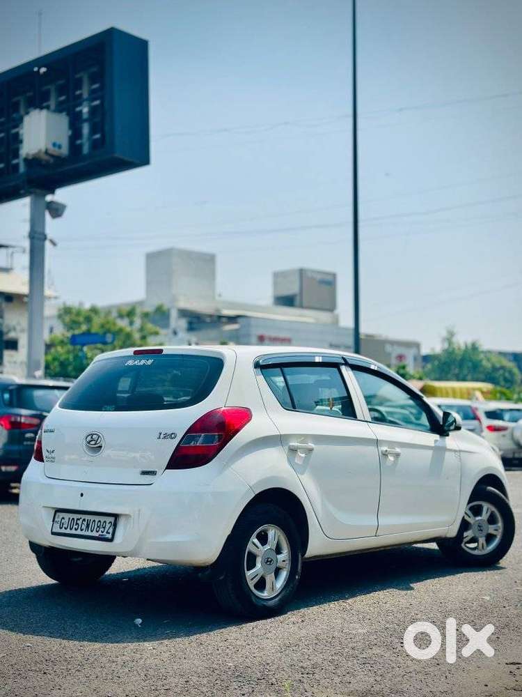 Hyundai I20 1.2 Asta, 2010, Cng & Hybrids