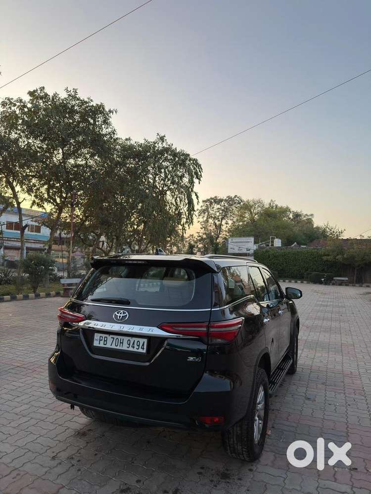 Toyota Fortuner 2024 Diesel Well Maintained