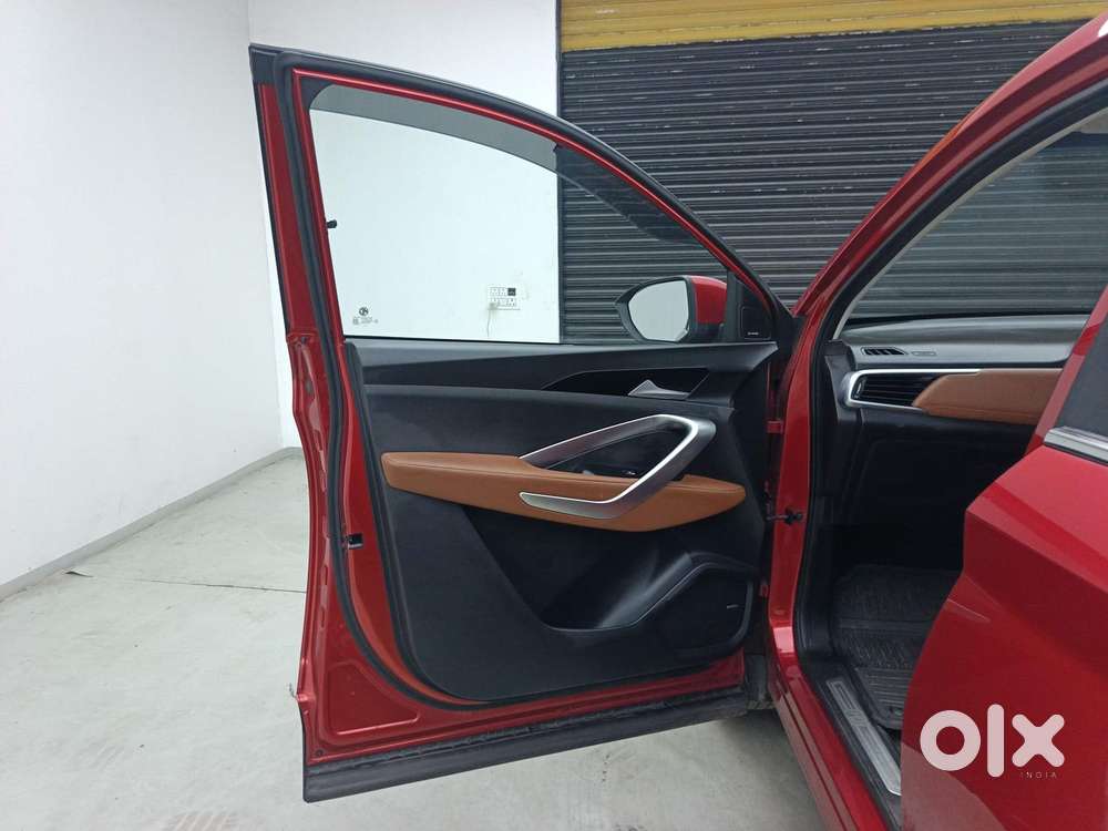 Mg Hector Plus 1.5 Sharp Turbo Cvt 6 Str, 2021, Petrol
