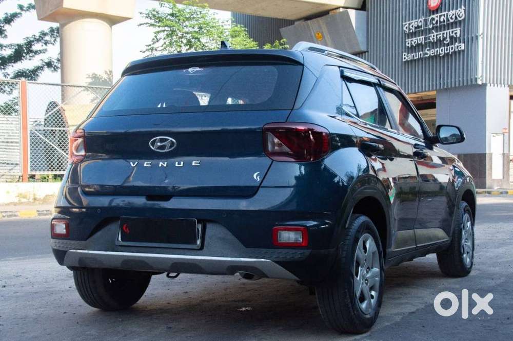 Hyundai Venue S Plus Mt 1.2 Kappa, 2021, Petrol