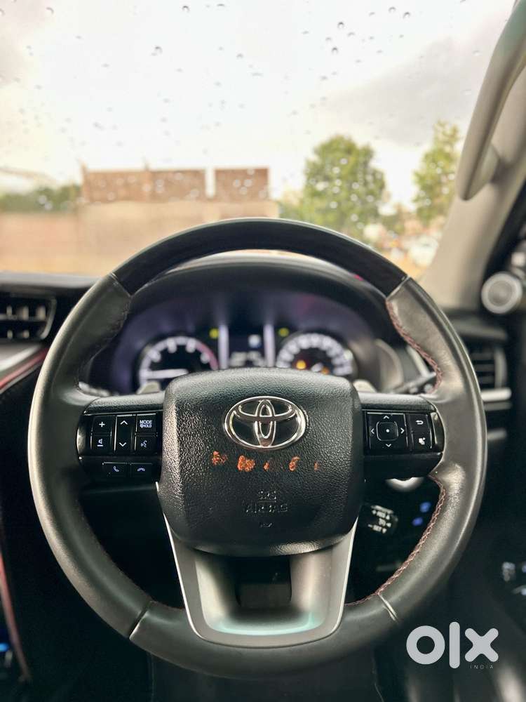 Toyota Fortuner Legender 4x4 At 2.8, 2025, Diesel
