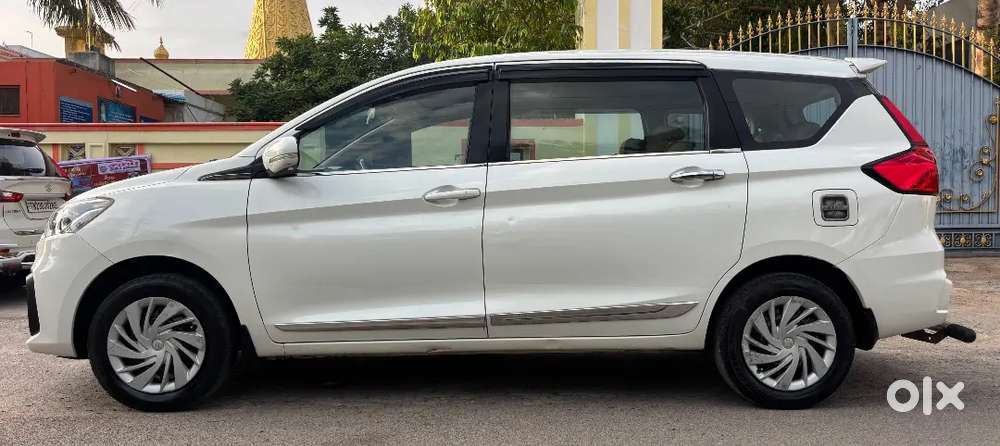 Maruti Suzuki
Ertiga Vxi