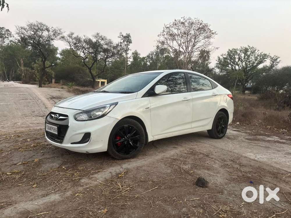 Hyundai Verna 2012 Diesel. Time Pass Wale Message Na Kare Please