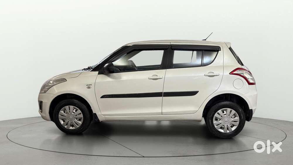 Maruti Suzuki Swift 1.2 Lxi (o), 2017, Petrol