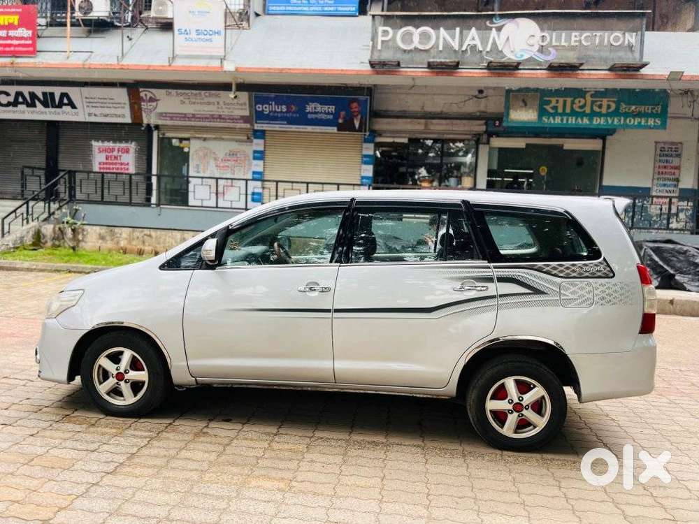 Toyota Innova 2.5 G (diesel) 8 Seater, 2010, Diesel