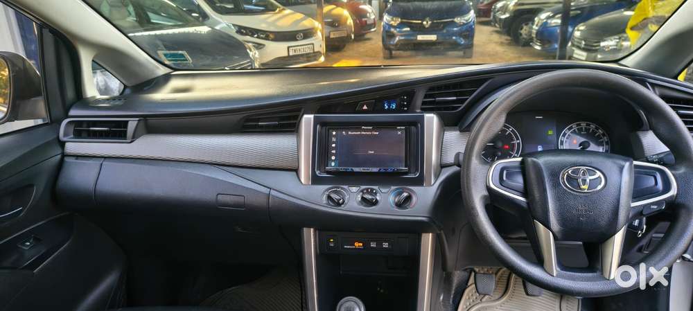 Toyota Innova Crysta 2.4 Gx Mt, 2016, Diesel