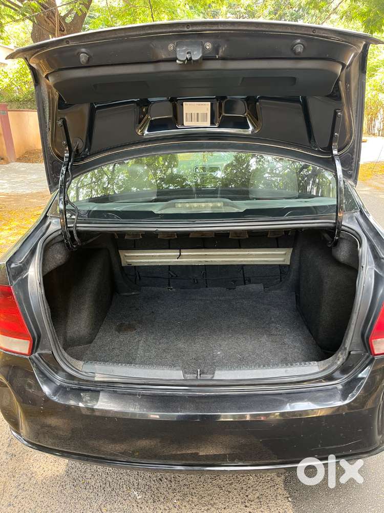 Volkswagen Vento 1.6 D 2011 Model