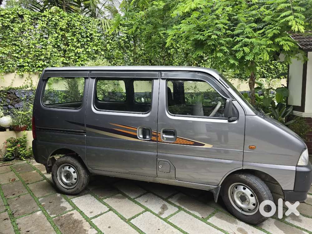 Maruti Suzuki Eeco 2022 Petrol Well Maintained