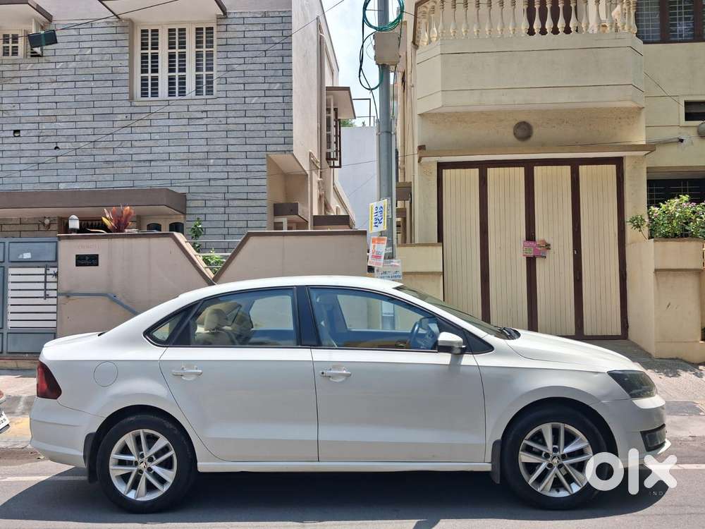 Skoda Rapid [2016-2020] 1.5 Style Plus Tdi At Black Package, 2017, D..