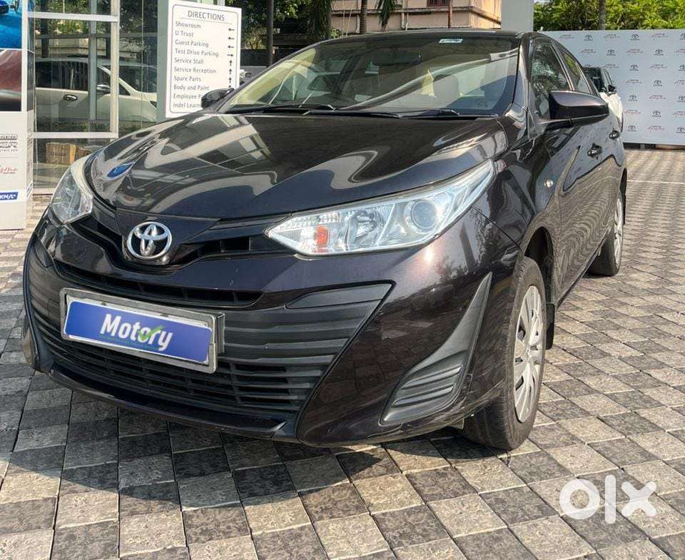 Toyota Yaris J Cvt, 2019, Petrol