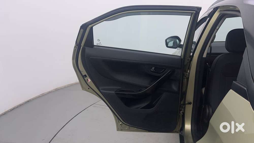Tata Nexon 1.5 Revotorq Xz Plus Premium, 2022, Diesel