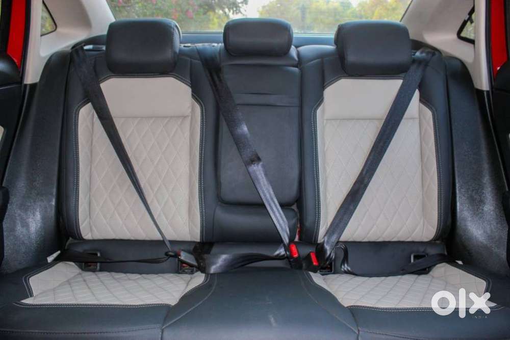 Skoda Slavia 1.0 Ambition Tsi At, 2022, Petrol