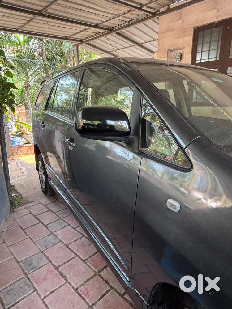 Toyota Innova 2015 Diesel Well Maintained