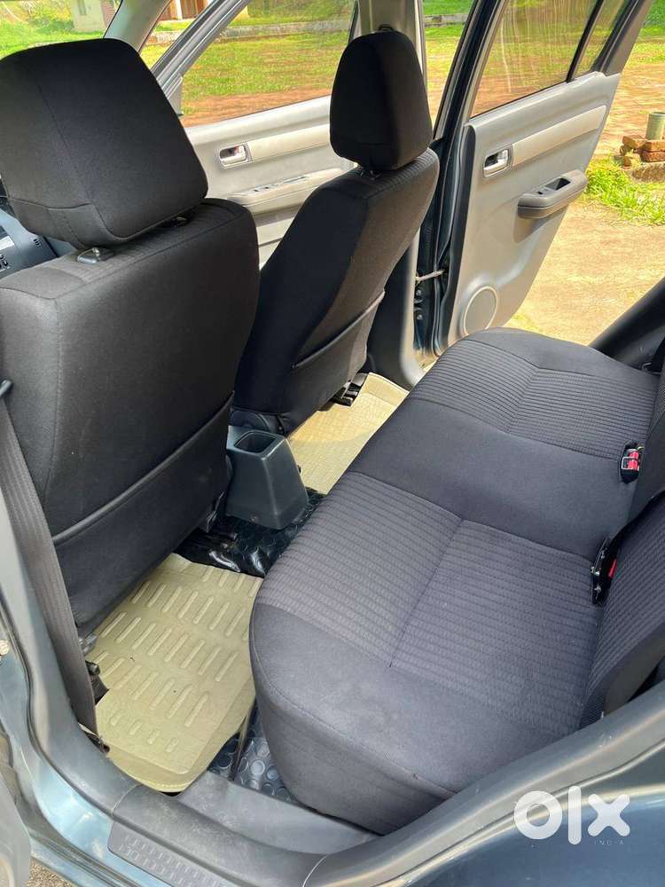 Maruti Suzuki Swift Petrol 2006