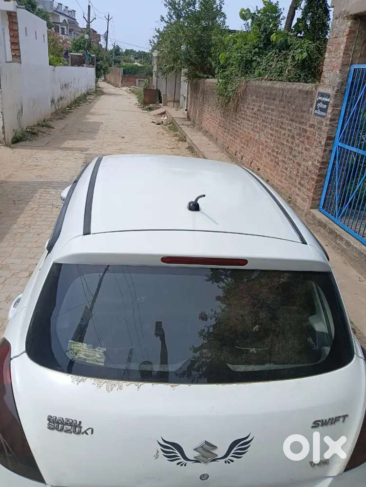 Maruti Suzuki Swift 2012 Diesel 123000 Km Driven