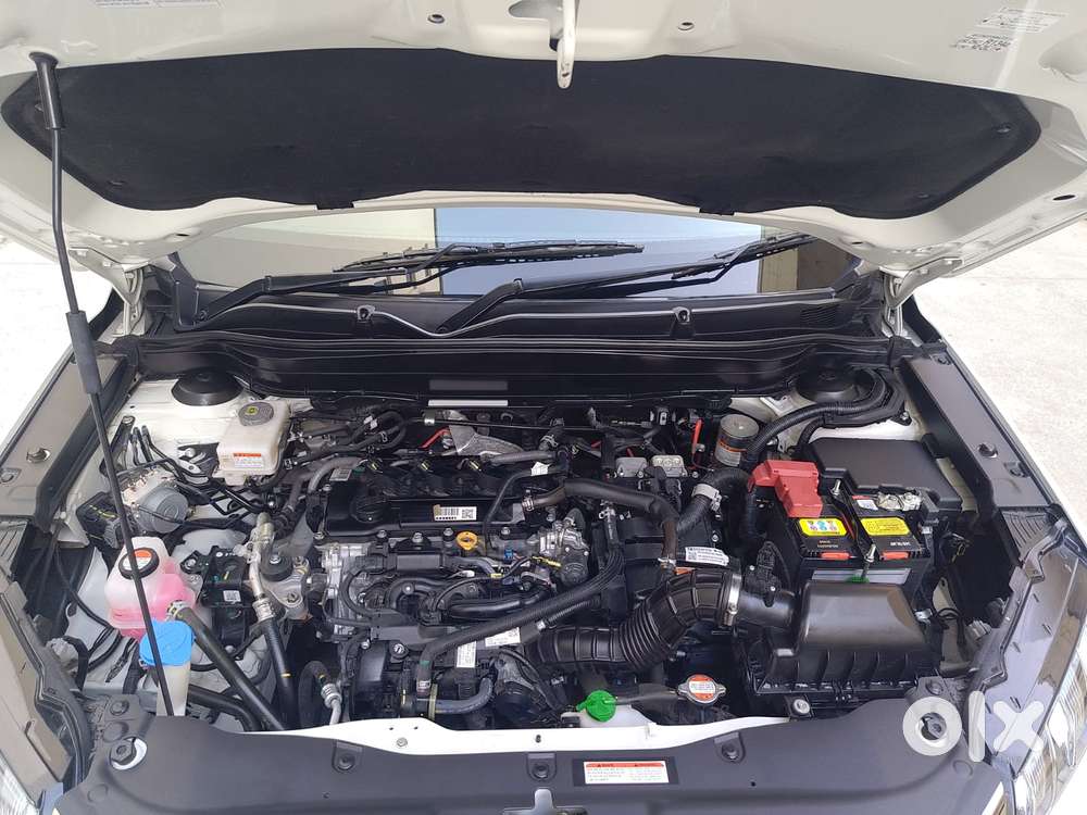Maruti Suzuki Grand Vitara 1.5 Alpha Plus Intelligent Hybrid Ecvt, 2..