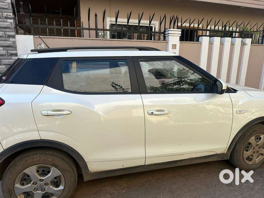Mahindra Xuv300 2023 Diesel Well Maintained