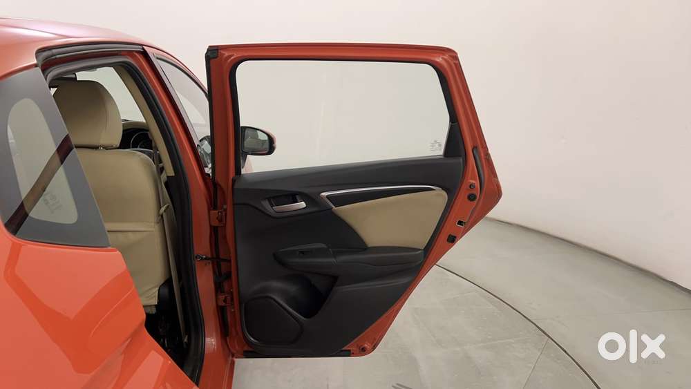 Honda Jazz [2020-2023] 1.2 V I-vtec Mt, 2015, Petrol