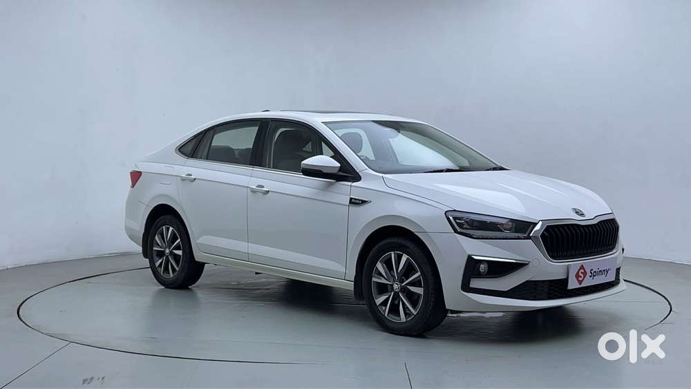 Skoda Slavia Style 1.0l Tsi Mt, 2022, Petrol