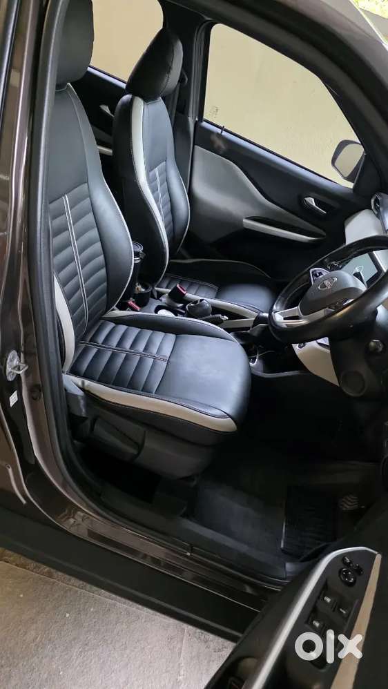 Showroom Maintained Nissan Magnite Xv Turbo Cvt 2022 Petrol Automatic