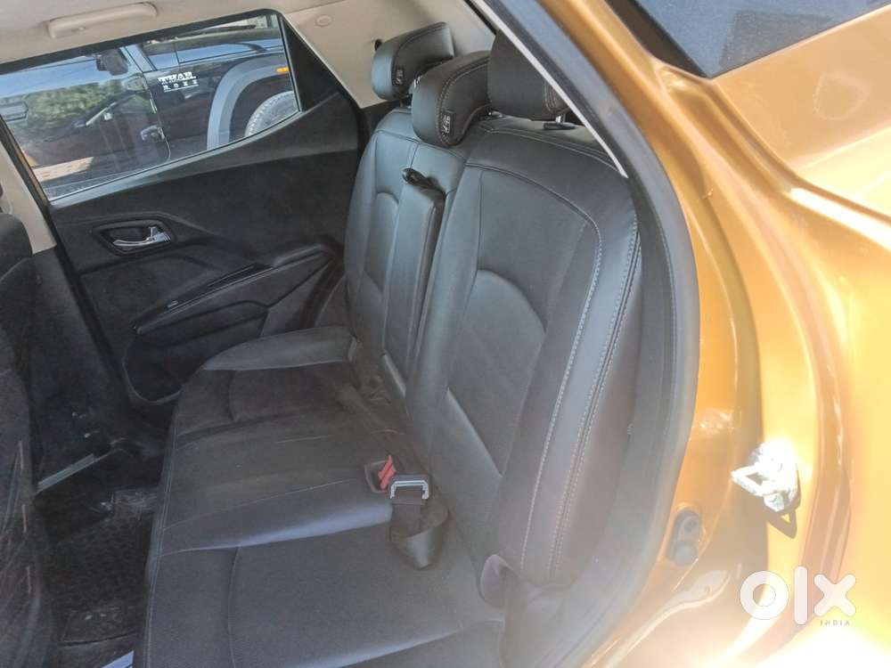 Mahindra Xuv300 W8 Option, 2022, Petrol