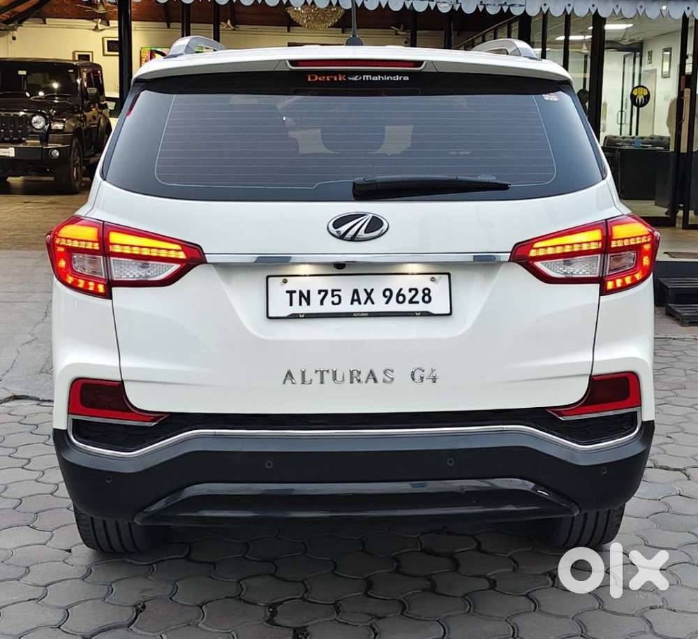 Mahindra Alturas G4 4x2 At, 2023, Diesel