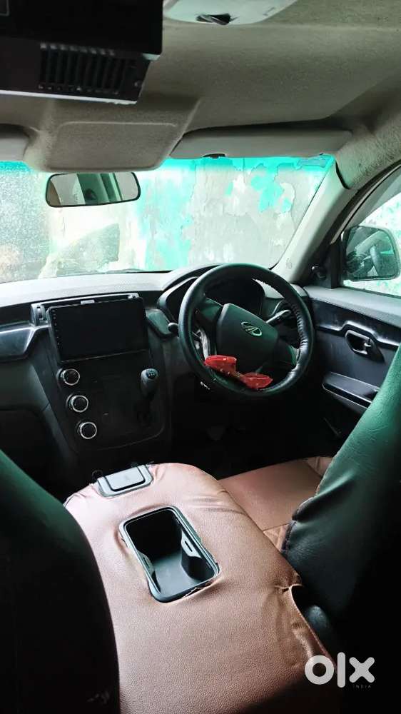 Mahindra Kuv 100 2018