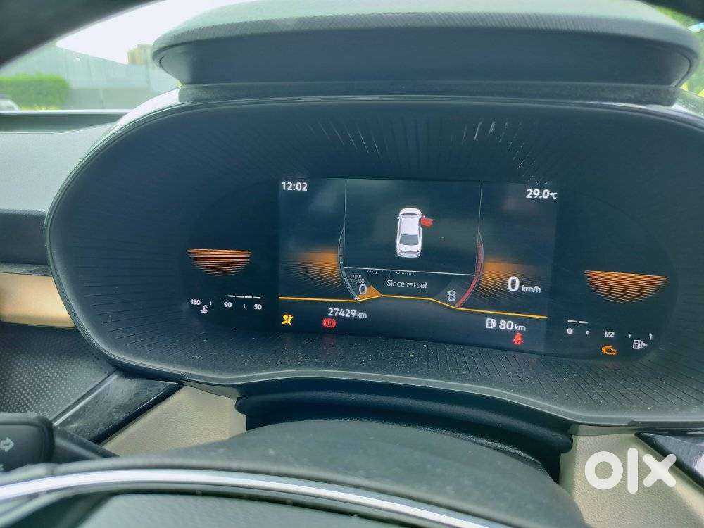 Skoda Slavia Style 1.0l Tsi Mt, 2022, Petrol