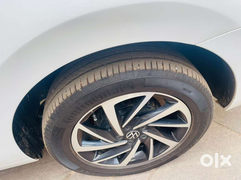 Volkswagen Virtus 2023 Petrol Well Maintained