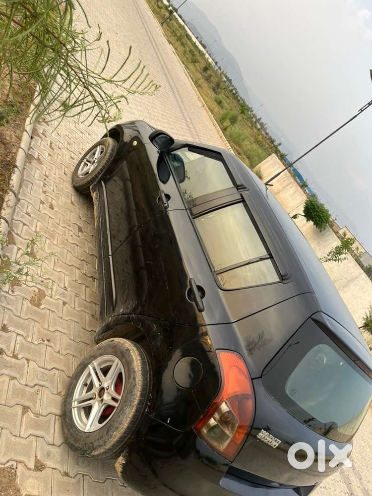 Maruti Suzuki Swift Petrol 2010 Car