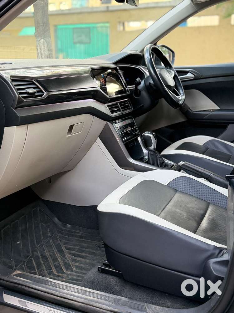 Volkswagen Taigun 1.0 Tsi Topline At, 2022, Petrol