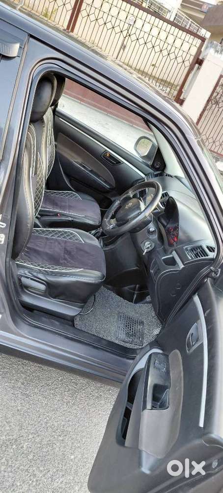 Maruti Suzuki Swift 1.2 Lxi (o), 2017, Petrol