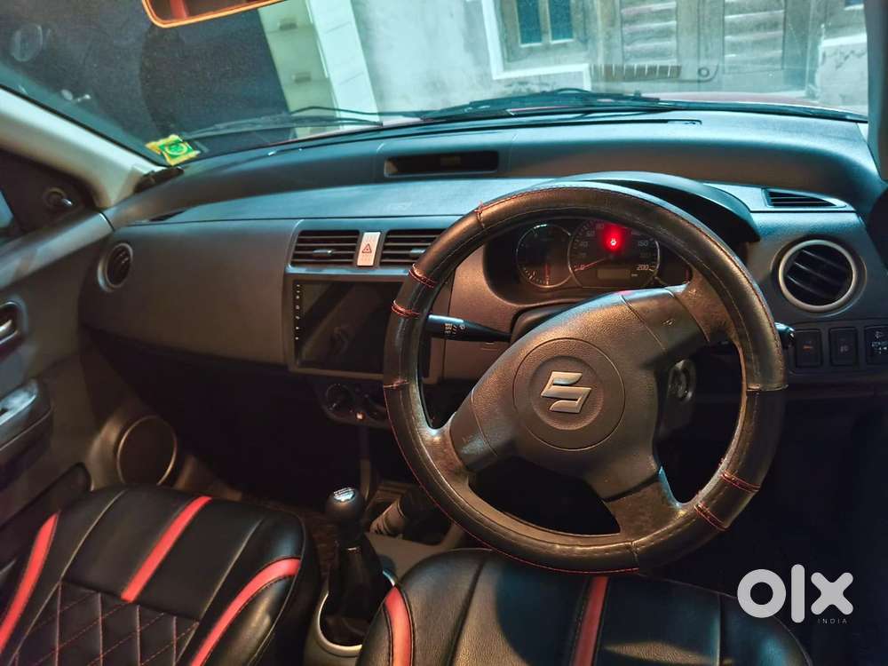 Maruti Suzuki Swift 2011 Diesel 118000 Km Driven
