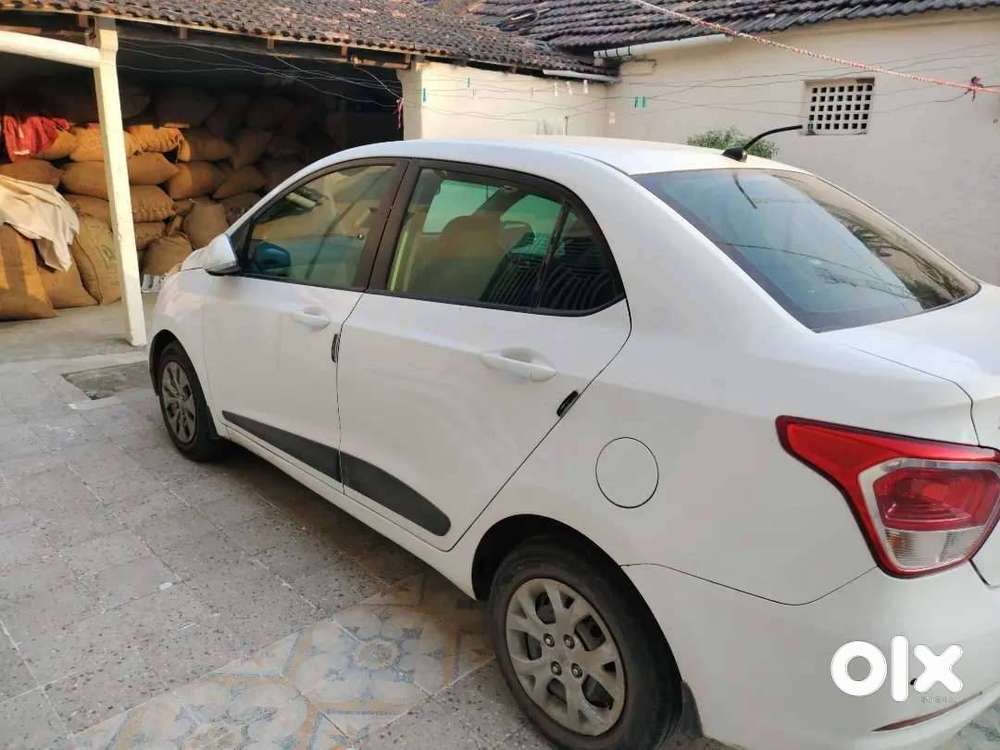 Complate Condition Engine Car Average 24 To 26 And Car And Insurance,a